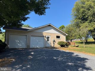 145 W MATTSON HOLLOW RD, Coatesville, PA 19320