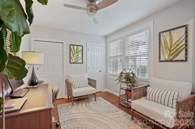 1520 5th Street NE, Hickory, NC 28601