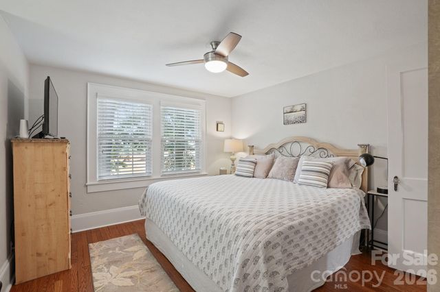 1520 5th Street NE, Hickory, NC 28601