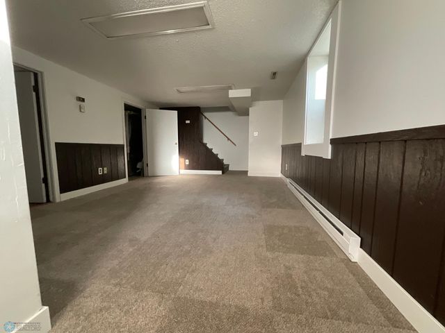 1037 8th Street N, Fargo, ND 58102