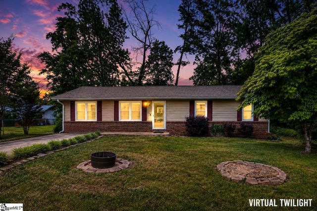 216 Pinefield Drive, Greenville, SC 29605