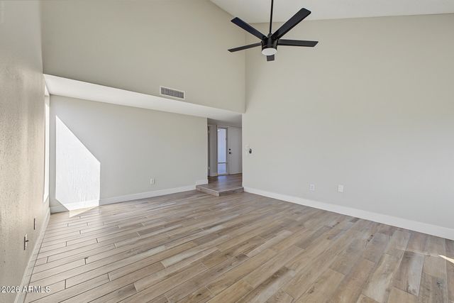 4401 W GELDING Drive, Glendale, AZ 85306