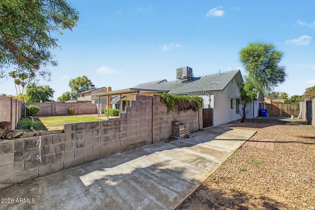 4401 W GELDING Drive, Glendale, AZ 85306