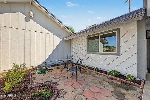 4401 W GELDING Drive, Glendale, AZ 85306