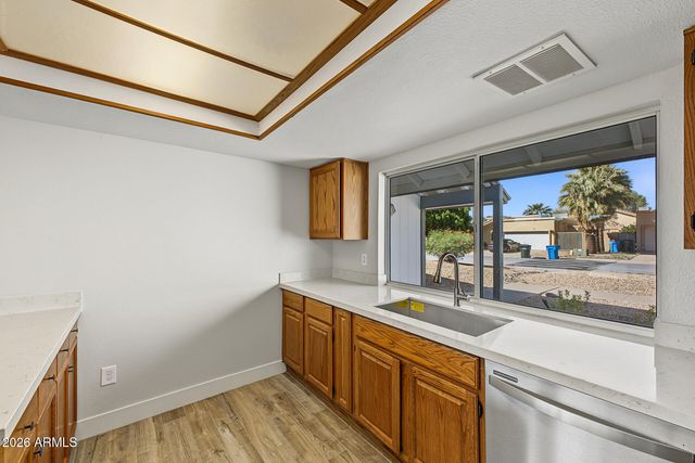 4401 W GELDING Drive, Glendale, AZ 85306
