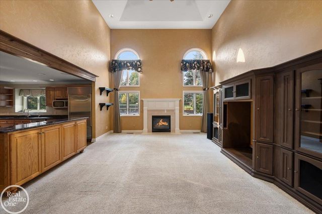 8849 Heatherwood Court, Washington Twp, MI 48095
