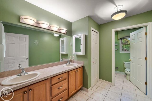 8849 Heatherwood Court, Washington Twp, MI 48095