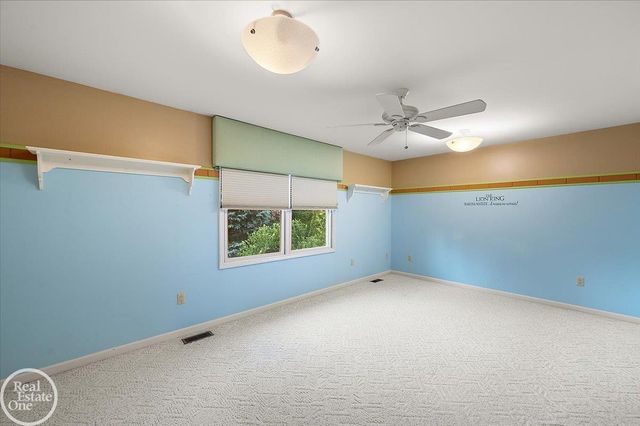 8849 Heatherwood Court, Washington Twp, MI 48095