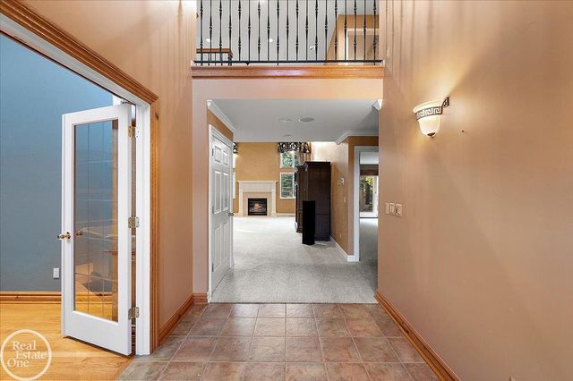 8849 Heatherwood Court, Washington Twp, MI 48095
