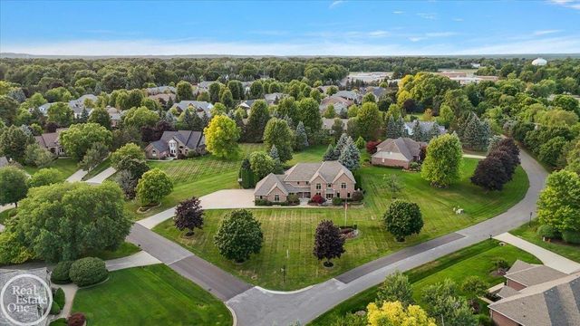 8849 Heatherwood Court, Washington Twp, MI 48095
