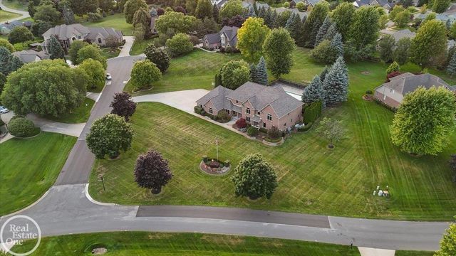 8849 Heatherwood Court, Washington Twp, MI 48095