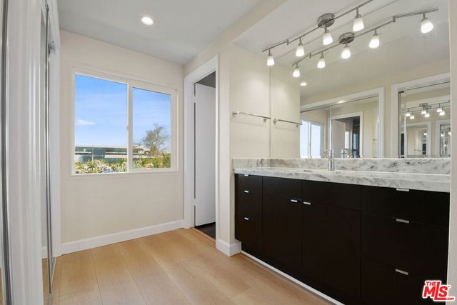 4710 La Villa Marina 18, Marina Del Rey, CA 90292