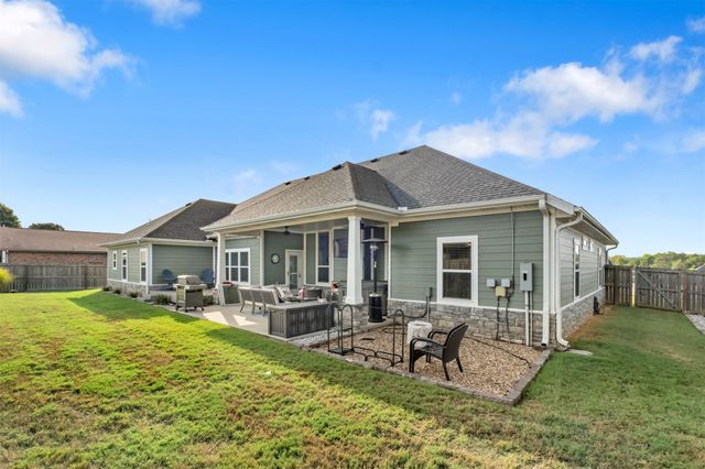 802 Trisha Lane, Prairie Grove, AR 72753