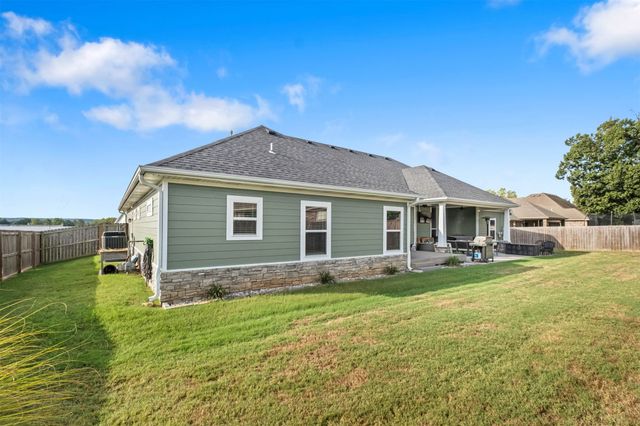 802 Trisha Lane, Prairie Grove, AR 72753