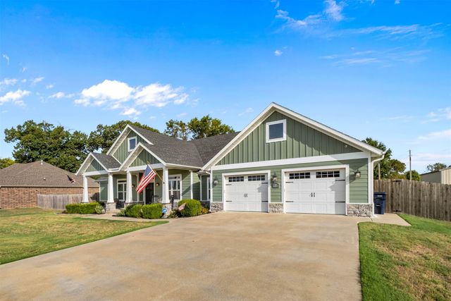 802 Trisha Lane, Prairie Grove, AR 72753