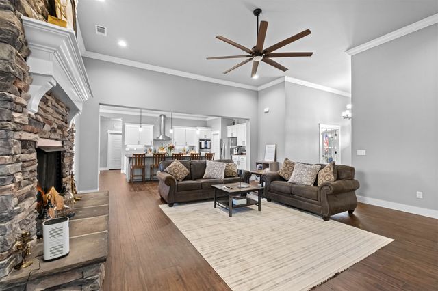 802 Trisha Lane, Prairie Grove, AR 72753