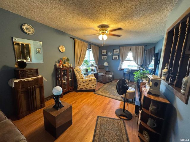 2340 LAFAYETTE Terrace, Clinton, IA 52732