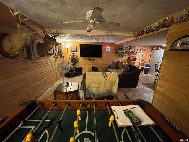 2340 LAFAYETTE Terrace, Clinton, IA 52732