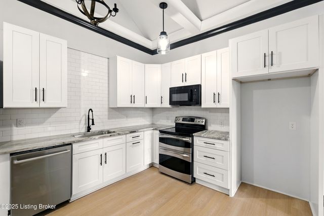 1819 S Preston St, Louisville, KY 40217