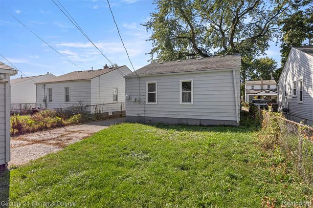 2326 Fisher Street, Melvindale, MI 48122