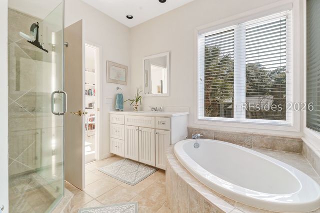 4 Bald Eagle Rd W, Hilton Head Island, SC 29928