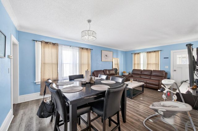 219 Winona Street W, West Saint Paul, MN 55118