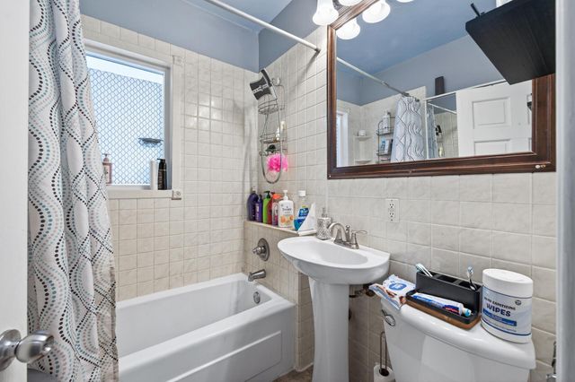 219 Winona Street W, West Saint Paul, MN 55118