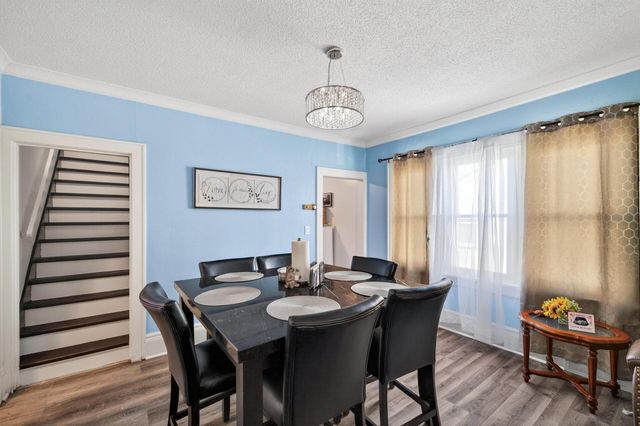 219 Winona Street W, West Saint Paul, MN 55118