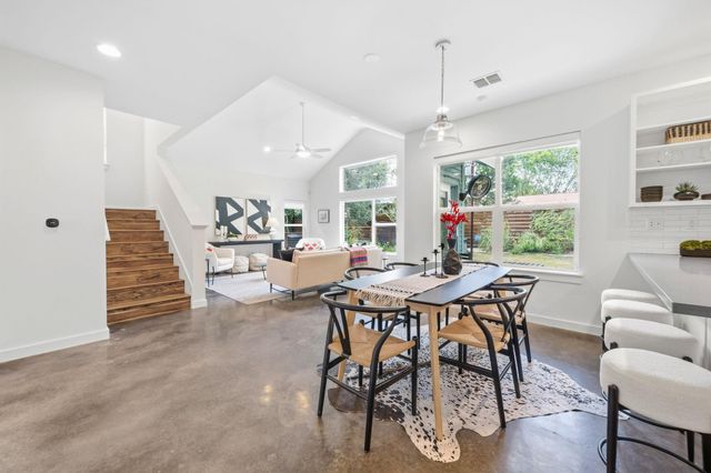 301 W Stassney LN 20, Austin, TX 78745