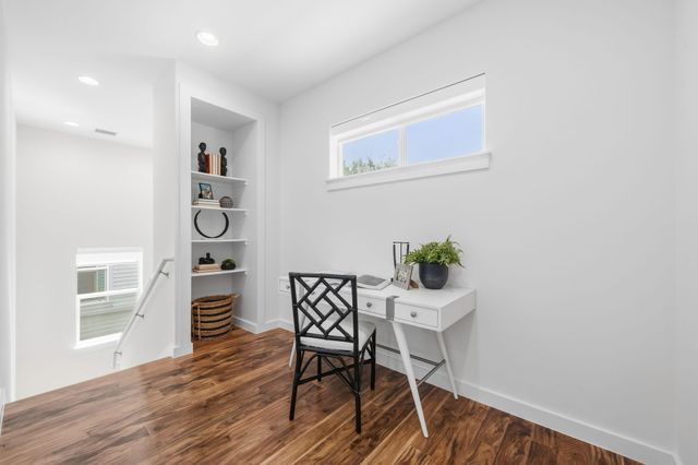 301 W Stassney LN 20, Austin, TX 78745