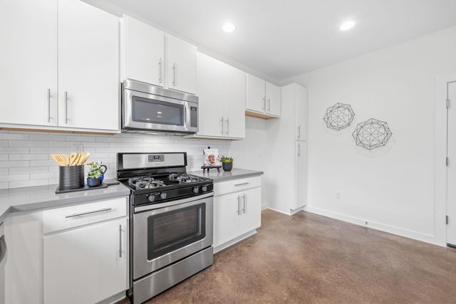 301 W Stassney LN 20, Austin, TX 78745
