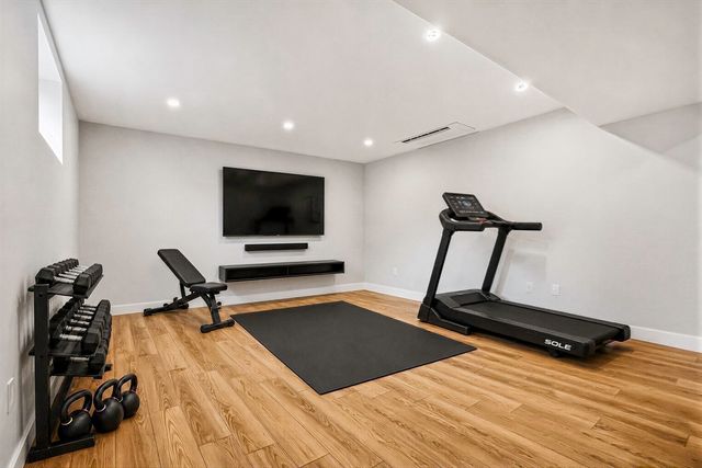 18 Avon Circle, Needham, MA 02494