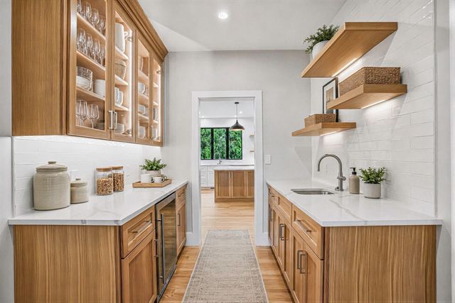 18 Avon Circle, Needham, MA 02494