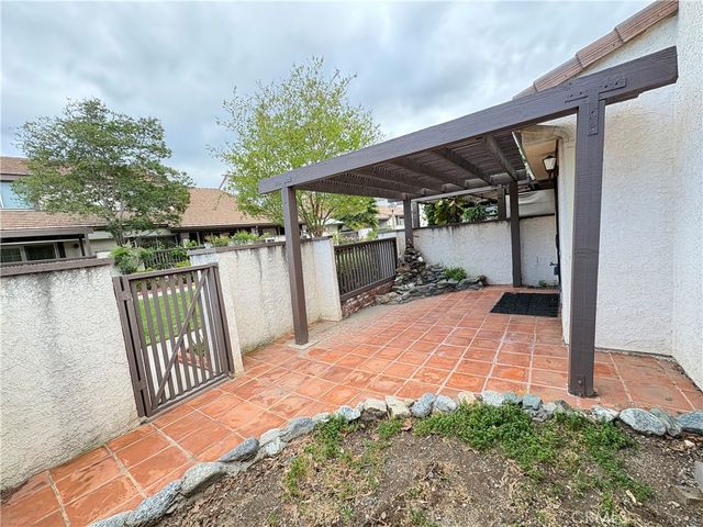 25788 Vista Fairways, Valencia, CA 91355