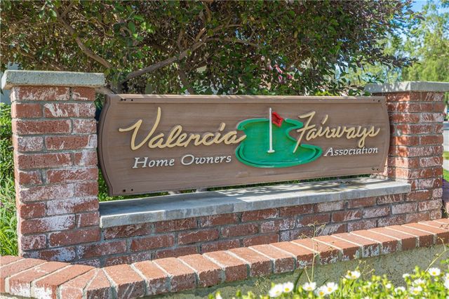 25788 Vista Fairways, Valencia, CA 91355