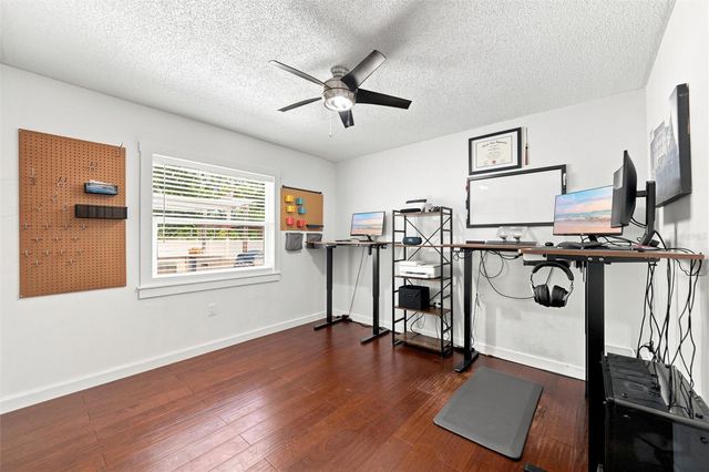 6230 CEDAR STREET NE, St Petersburg, FL 33702