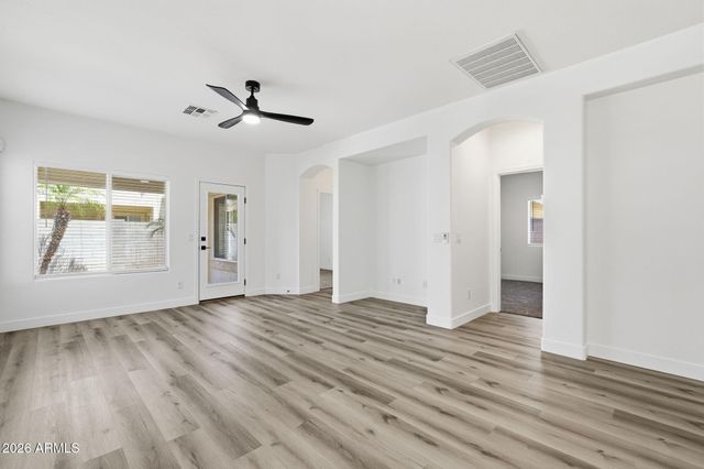 1850 E DEL RIO Street, Gilbert, AZ 85295