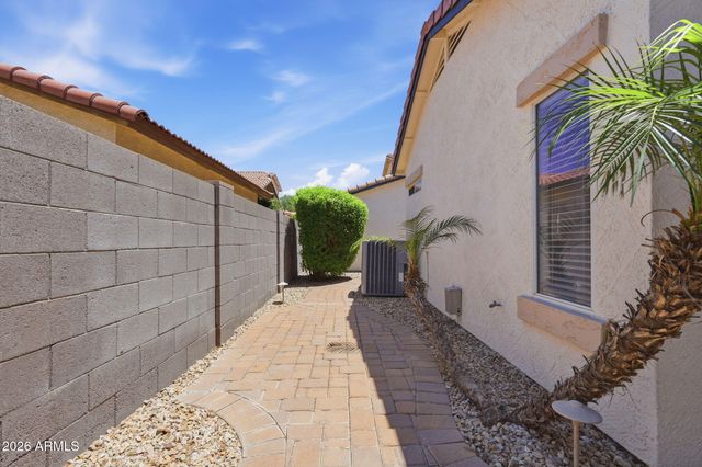 1850 E DEL RIO Street, Gilbert, AZ 85295