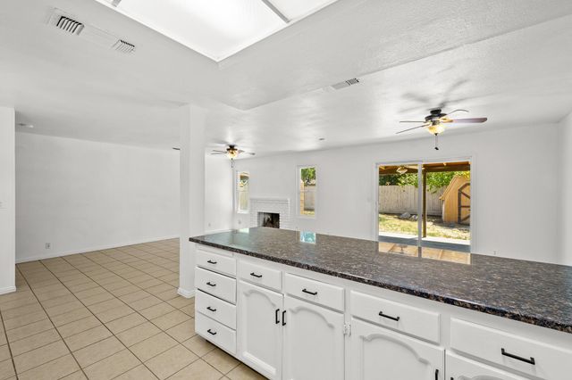 2615 E Norman Drive, Visalia, CA 93292