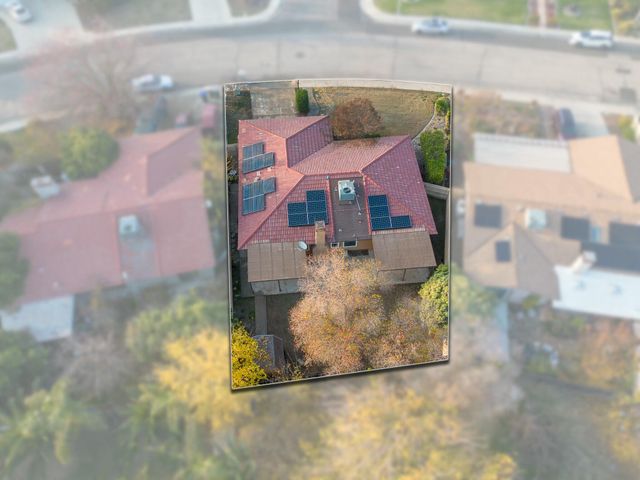 2615 E Norman Drive, Visalia, CA 93292