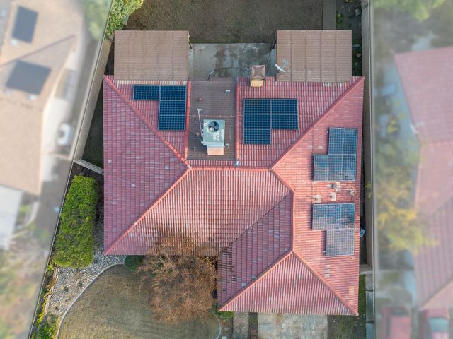 2615 E Norman Drive, Visalia, CA 93292