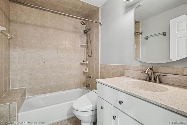 20409 Colman Street, Clinton Township, MI 48035