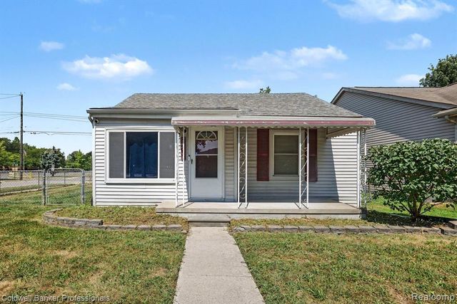 20409 Colman Street, Clinton Township, MI 48035