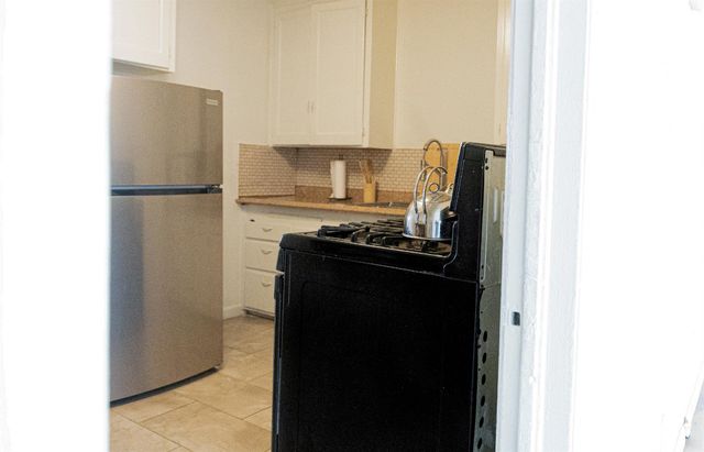 2428 S Poppy Avenue, Fresno, CA 93706