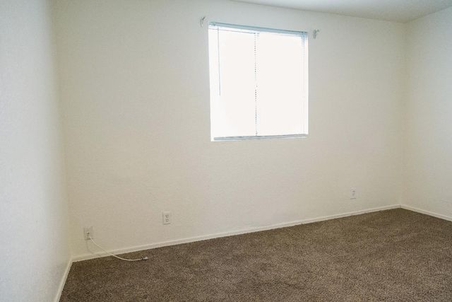 2428 S Poppy Avenue, Fresno, CA 93706