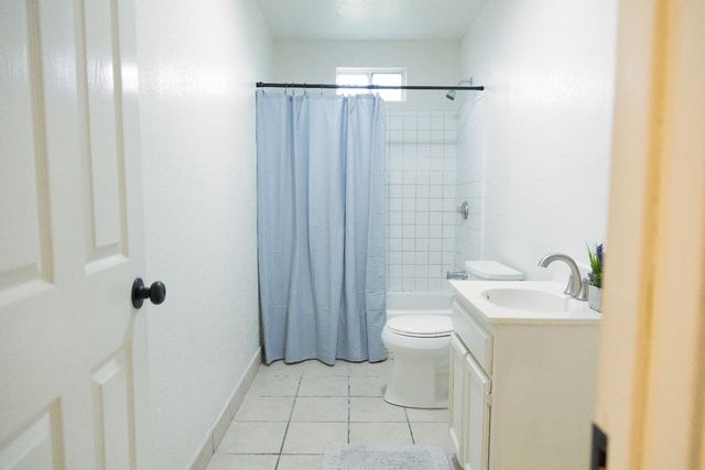 2428 S Poppy Avenue, Fresno, CA 93706