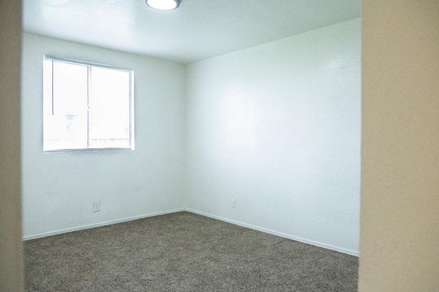 2428 S Poppy Avenue, Fresno, CA 93706