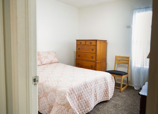 2428 S Poppy Avenue, Fresno, CA 93706