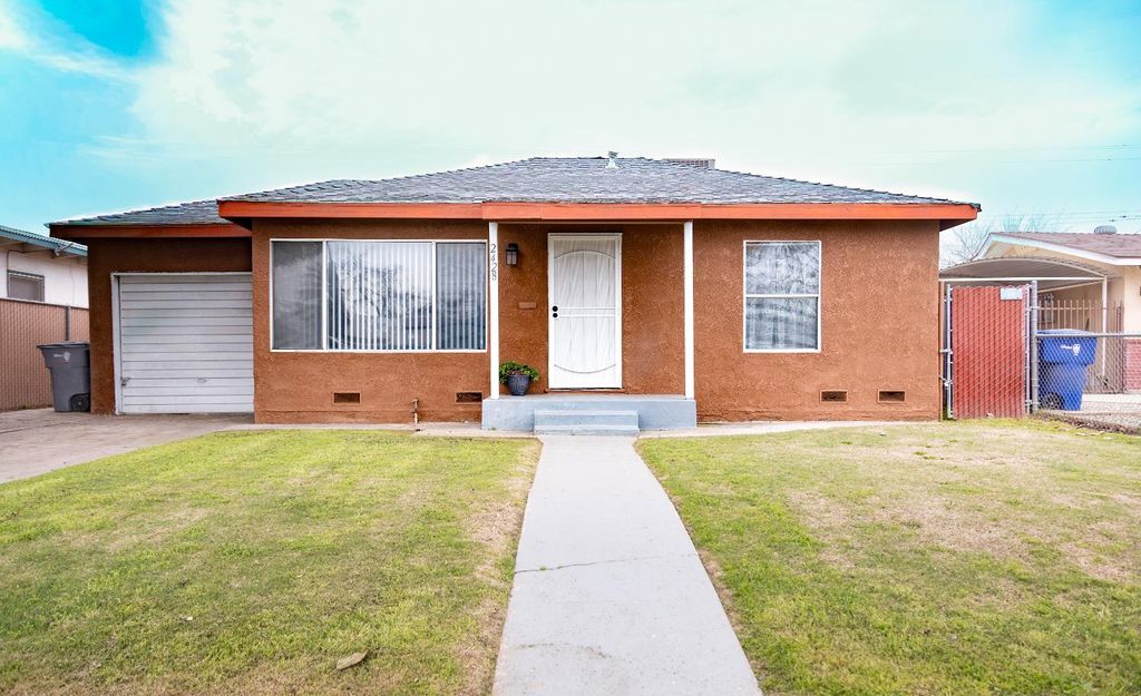Image 2 of property listing at 2428 S Poppy Avenue, Fresno, CA 93706