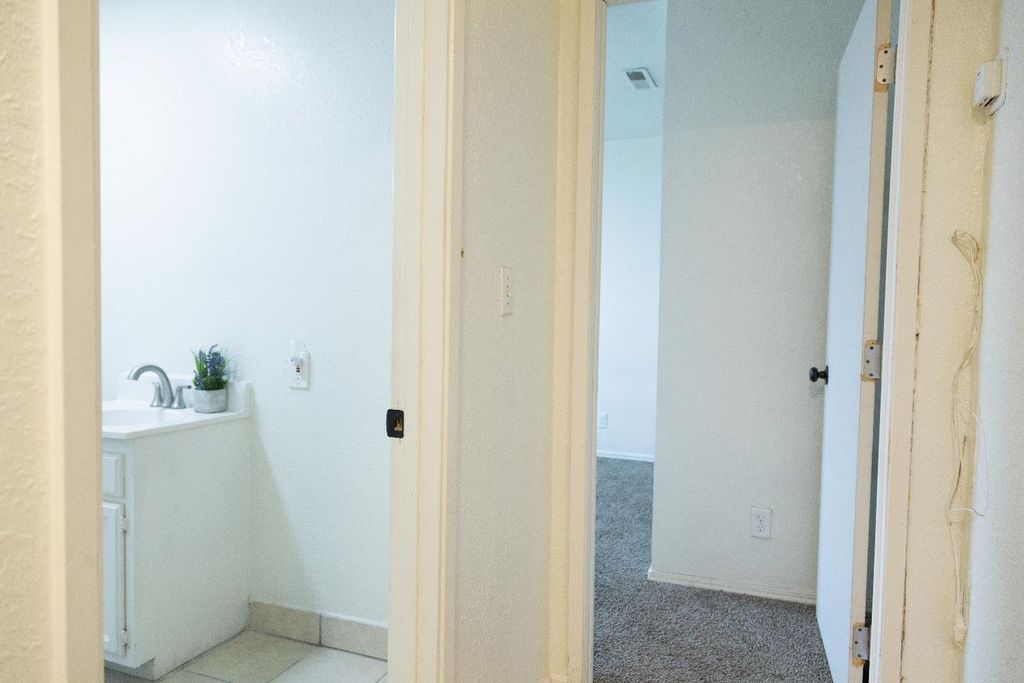 Image 28 of property listing at 2428 S Poppy Avenue, Fresno, CA 93706